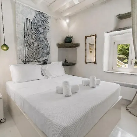 Nest Gateway - Panoramic Mountain Views * Apikia (Andros)