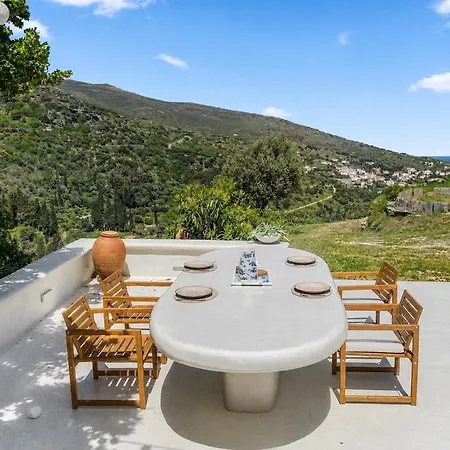 Nest Gateway - Panoramic Mountain Views